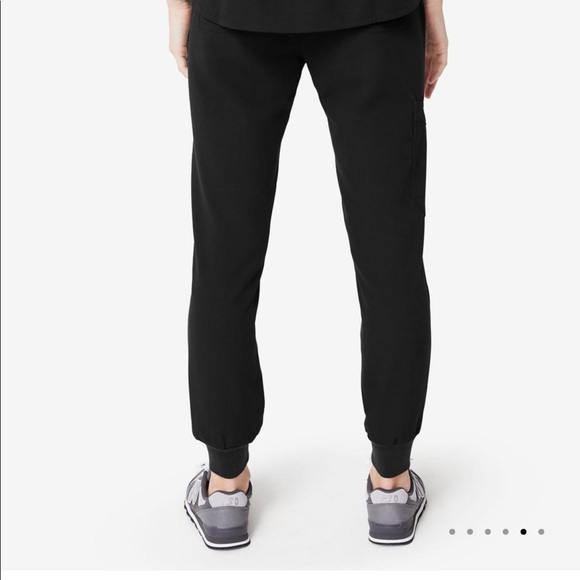 2 pair of FIG jogger Bottom Scrub - Picture 3 of 3